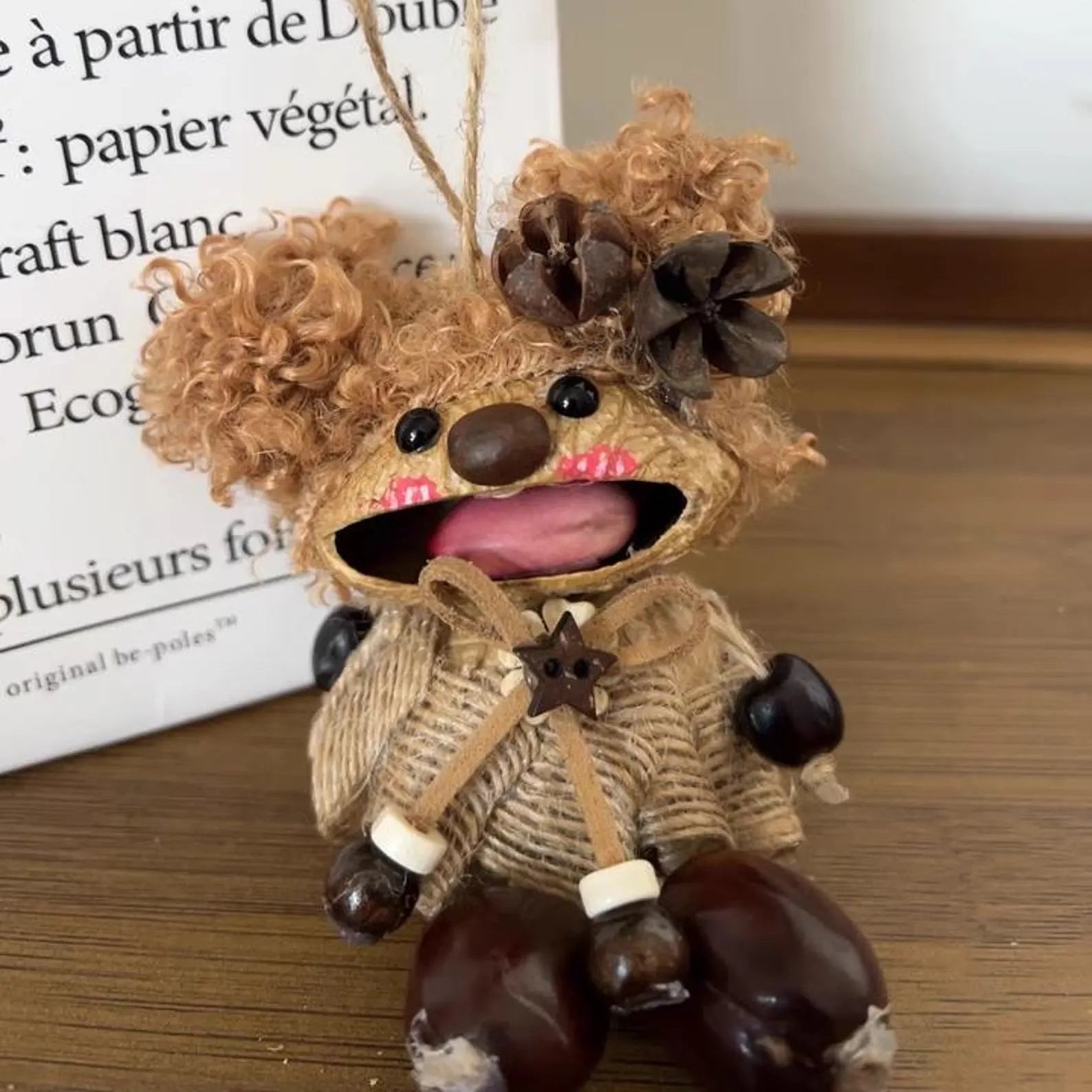 Velocitytoys™ - Funny Big-Mouth Nut Shell Doll-Caroline