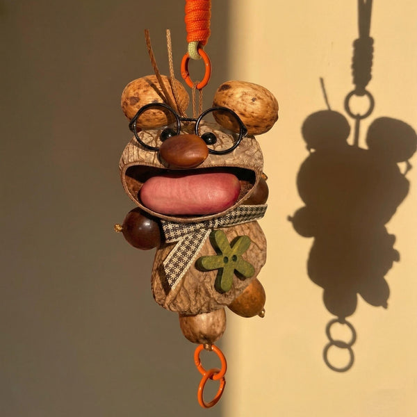 Velocitytoys™ - Funny Big-Mouth Nut Shell Doll-Caroline