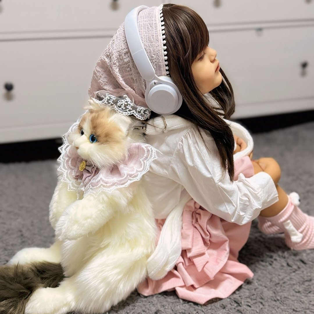 Velocitytoys™ - Ragdoll Cat Backpack – Cozy Companion for Travel & School